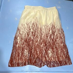 NWOT YELLOWBERRY SIZE M CREAM RED MIDI SKIRT W ZIP CLOSE ELASTIC WAIST LINED